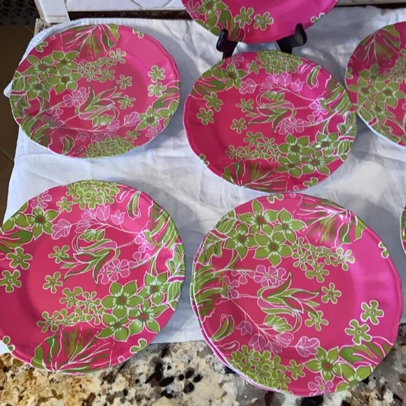 Set of 8 Lilly Pulitzer pink & green floral print plates